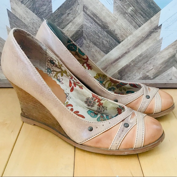 Rampage Shoes - 🎁3/$10 RAMPAGE WEDGE SHOES SIZE 7.5